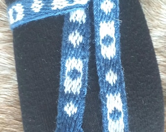 tablet woven medieval garters