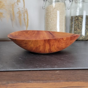 Apple wood bowl – Hand turned – Ø 22 cm – Unique piece – French wood – Natural linseed oil finish