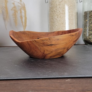 Applewood bowl with natural edge – Ø 16 cm – Hand-turned – Unique piece – Linseed oil finish – French wood