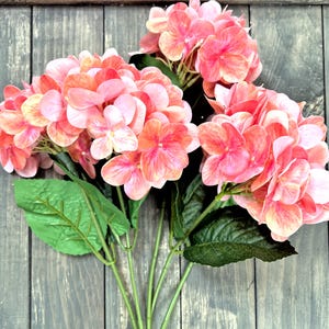 Real Touch Coral Hortensienbusch, Lebensechte Seidenhortensien, Kunstblumen für Frühlings- und Sommerdekor, Hochzeitsmittelstück blüht