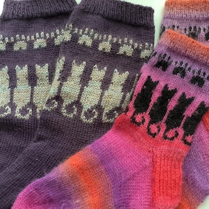 Kattsockor PDF Färgmönster med trådade sockor