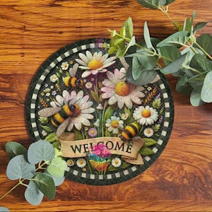 Bee Welcome Sign, Daisy Bee Metal Plaque, Garden Wreath Door Decor