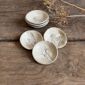 Small stoneware Trinket dish/pinch pot