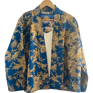 Cotton Kimono jacket in bright blue with cream flowers