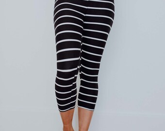 white yoga pants outfit