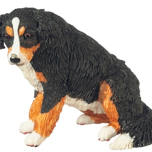 BERNESE MOUNTAIN DOG  Dollhouse Miniatures Fairy Garden A6031