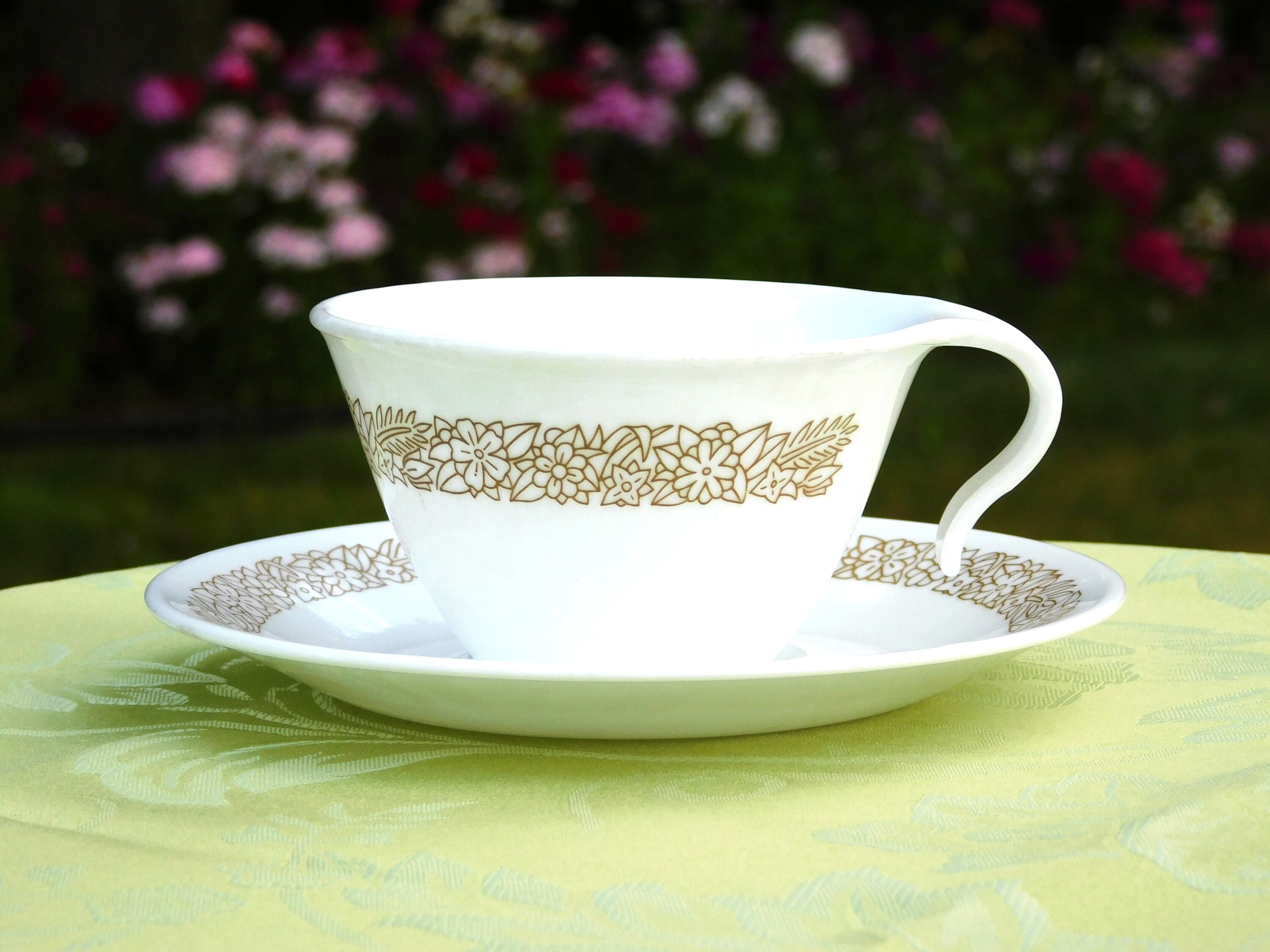 Vintage Set of Eight 8 Corelle by Corning Tea Cups and Saucers Woodland