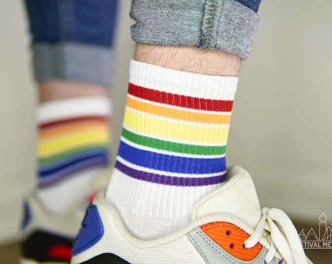 Rainbow Pride Socks - LGBTQ+ Socks - Unisex 1 Pair - Rainbow Flag Socks for Men and Women
