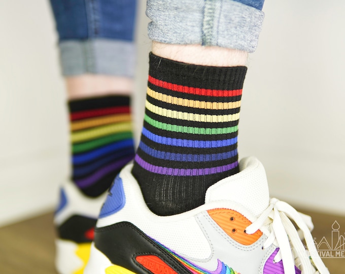 Rainbow Pride Socks - LGBTQ+ Socks - Unisex 1 Pair - Rainbow Flag Socks for Men and Women