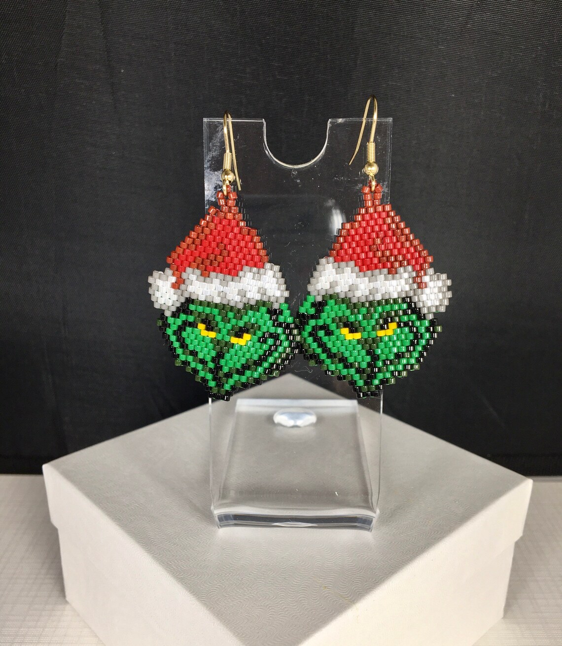 Grinch Earrings Beaded Grinch Who Stole Christmas Earrings Etsy