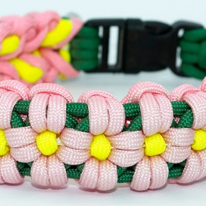 Paracord Daisy Dog Collar- Small to XL - 4.99 Shipping