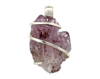 Stones Desire Amethyst Crystal Pendant Necklace (22") Purple