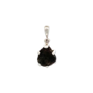 Stones Desire Saffordite Cintamani Pendant Necklace (22") Brown