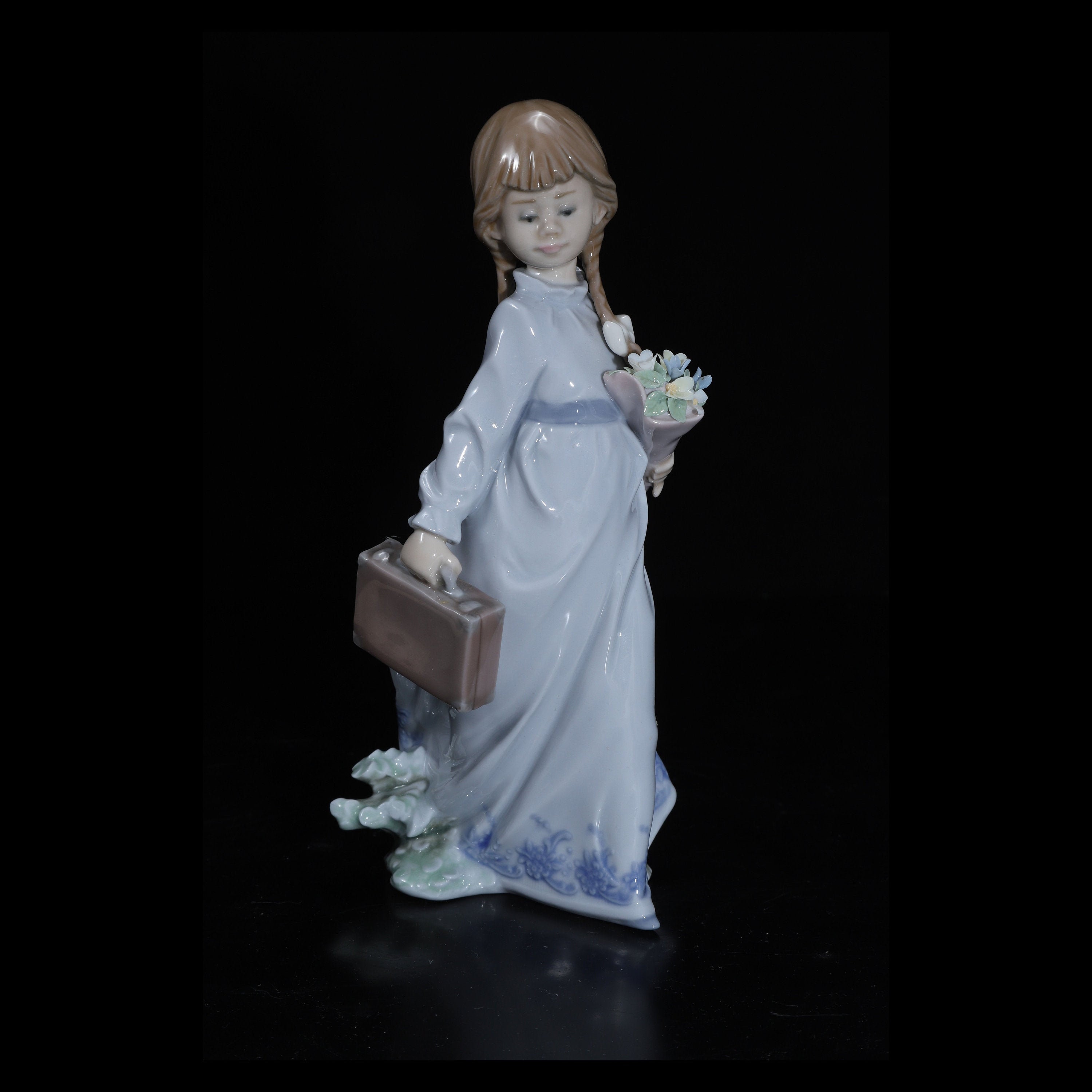 【限定品】リヤドロ LLADRO 7604 学校時代 SCHOOL DAYS Lladro Porcelain Figurine # 7604 School Days” Girl with