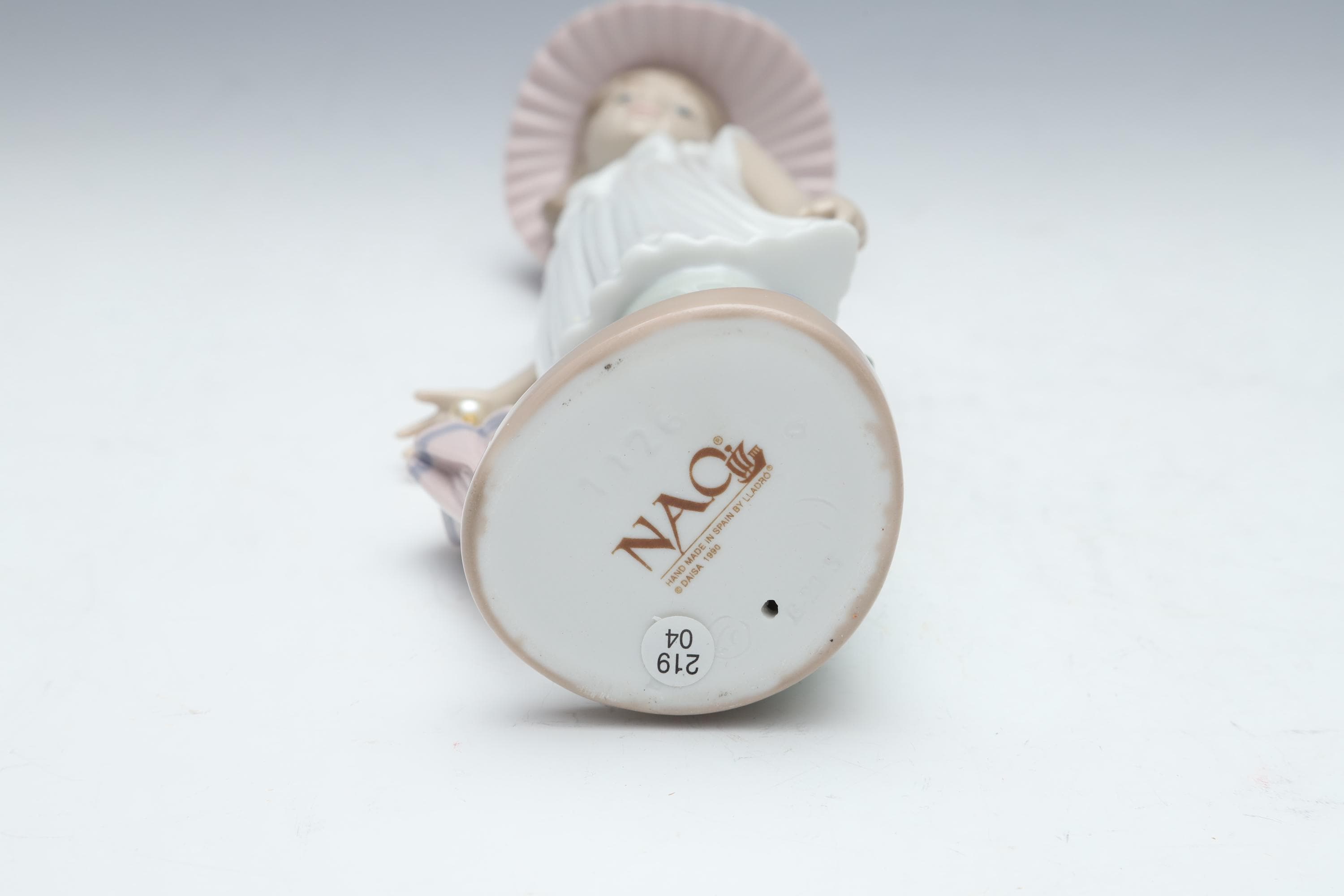 リヤドロ Nao by Lladro April Showers リヤドロ 4月のにわか雨 1126