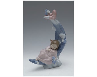 Lladro Heavens Lullaby Young Girl Sleeping on Crescent Moon 6583
