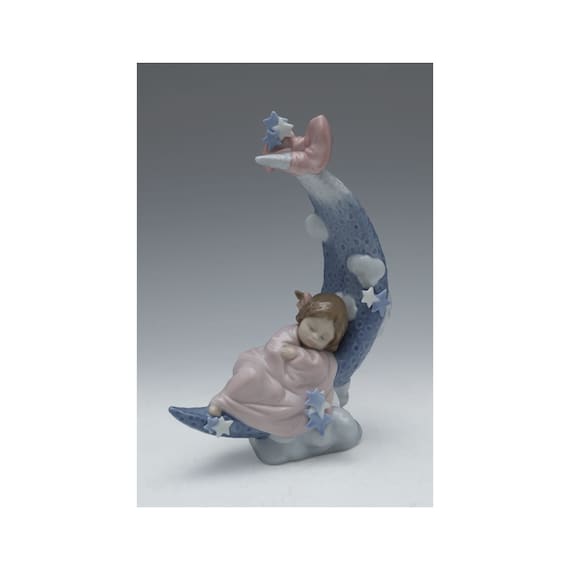 Lladro Heavens Lullaby Young Girl Sleeping on Crescent Moon 6583