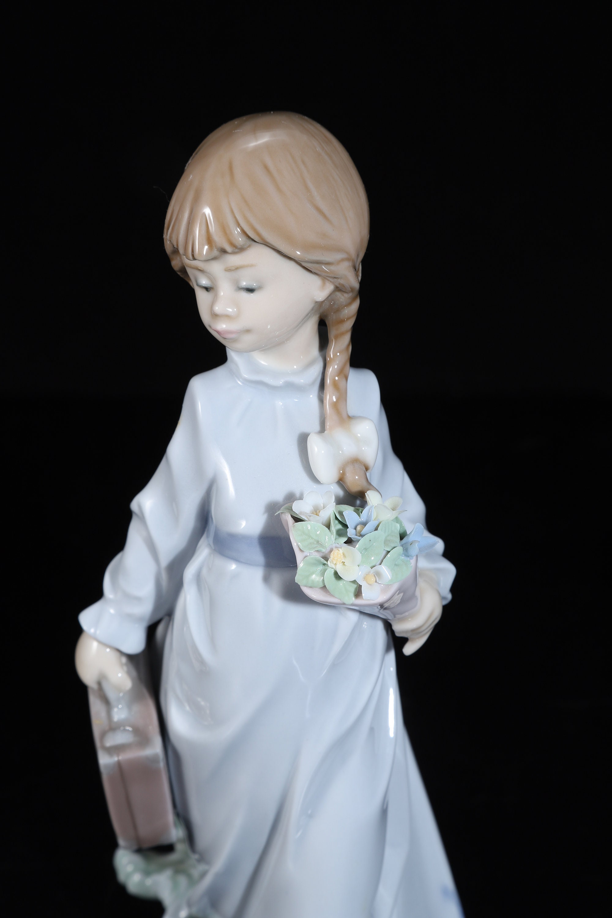 Lladro School Days Porcelain Figurine 7604 With Original Box