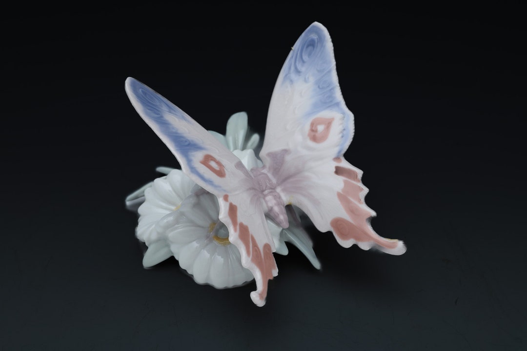 Lladro Butterfly Graceful Landing Figurine With Box 6666 Etsy