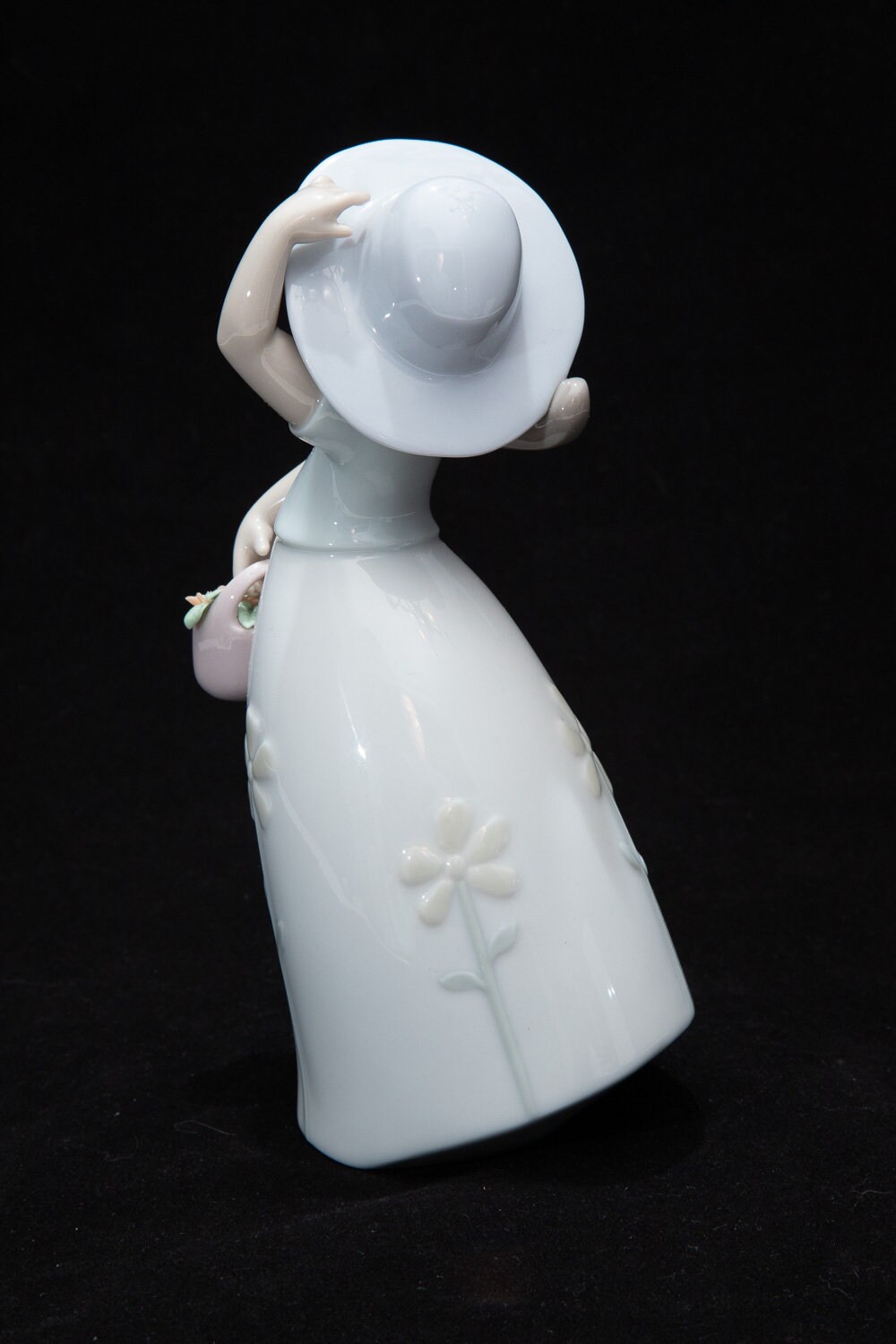 Lladro Little Daisy Girl With Flowers 8041 With Box - Etsy