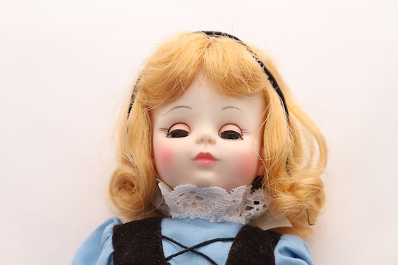 Vintage 13-inch Madame Alexander Goldilocks 1965 Children's Doll