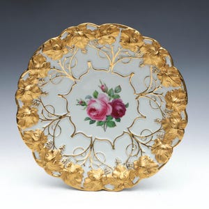 Meissen Ceremonial Bowl Prunkteller Decorated With Rose  Bouquet and Gilded Grape Vine Leaves And Grapes - A Purchase Receipt Is Included