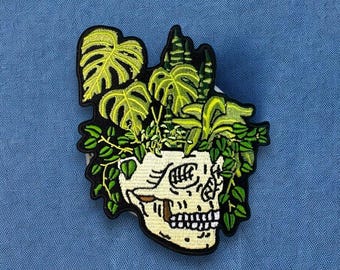 Skull Planter Patch | iron on backing | 5.5 inches tall