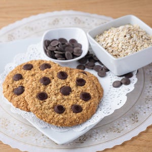 Oatmeal Chocolate Chip Cookies - Healthy, Organic, Vegan, Gluten-Free, Dairy-Free, Nut-Free, Cane-Sugar-Free