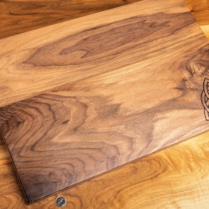 Cutting Board &quot;Celtic Knot&quot;, 24&quot; x 16&quot; Black Walnut