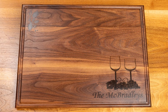 カッティングボード「ワイン アンド ダイン」、18 x 15 インチ