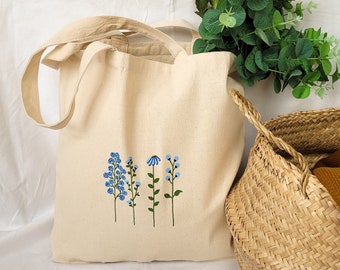 flower tote bag, trendy tote bag, floral tote bag, simple tote bag, minimalistic tote bag, cute canvas tote bag, wildflower totebag