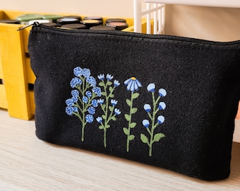 Schwarzes Federmäppchen mit blauen Blumen, handbemaltes Federmäppchen, Mehrzweck-Federmäppchen, Schulmäppchen, Federmäppchen, kleiner Reise-Kulturbeutel