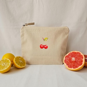 Borsa cosmetica in cotone beige con motivo a ciliegie | Borsa da toilette multiuso estetica e alla moda