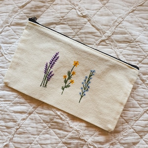 floral cute pencil case, school and office supplies, travel pencil case, school practical gift back to college, back to school pen case