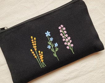 aesthetic estuche floral pintado a mano, bolsa de mano de tela de flores, estuche portatodo decorado con flores en colores vivos