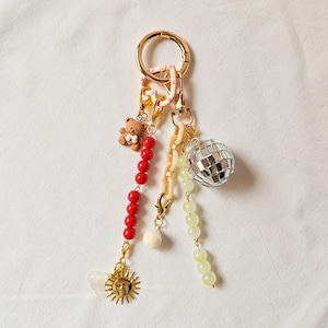 Disco-Party-Schlüsselanhänger, Bär und Sonne Taschenanhänger, funkelndes Y2K-Accessoire, lustiges Geschenk für Mädchen, Festival-Taschenanhänger