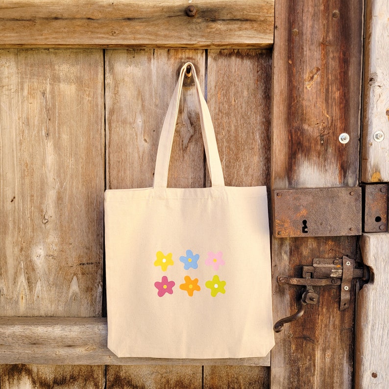 sac fourre-tout de grande capacité avec marguerites colorées peintes à la main, sac en coton biologique naturel, étui à crayons polyvalent pour tout image 3