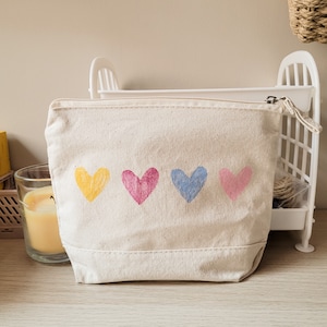 Kosmetiktasche für die Reise mit Herz-Aufdruck, süße Kulturtasche für Frauen, nützliches Geschenk für Frauen, Geburtstagsgeschenk
