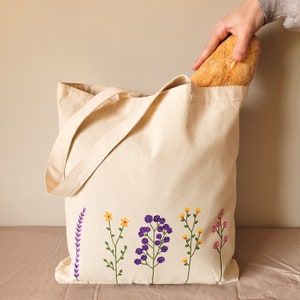 floral tote bag, floral canvas tote bag, flower tote bag, tote bag aesthetic, cute tote bag, shopping bag, reusable tote bag, ecobag image 5