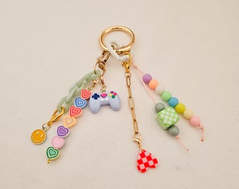 Gamer keychain charm for bag, kawaii video game lover gift, cute pastel beaded keychain, gaming aesthetic accessory