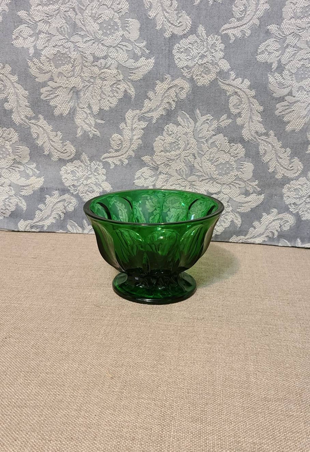 Vintage Green Glass Pedestal Bowl/candy Dish Green Glass Bowl Anchor