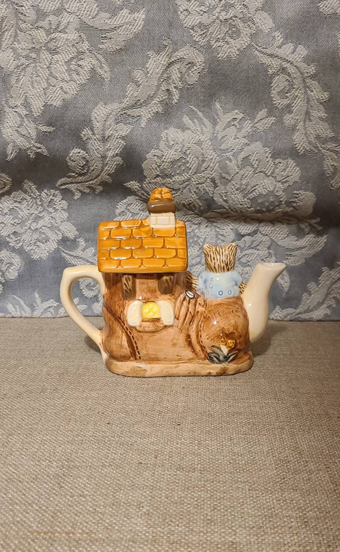 Teanee Teapot Two Bears in Shoe by Carbinal Vintage Teapots Etsy UK