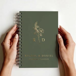 Custom Wedding Planner Book Personalized Wedding Organizer Elegant Gold Foil Bridal Shower Gift for Future Bride Engagement Present, WP025A