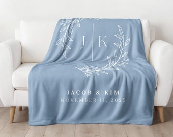 Personalized Throw Couples Blanket Wedding Present Bridal Shower Gift for Couple Cozy Custom Blanket Engagement Gift from Bridal Party