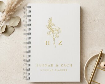 Custom Wedding Planner Book Personalized Wedding Organizer Elegant Gold Foil Bridal Shower Gift for Future Bride Engagement Present