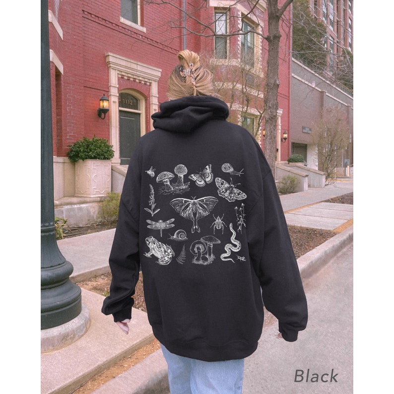 Vintage Cottagecore Sweatshirt Cottagecore Hoodie Vintage Mushroom Hoodie Dark Academia Sweater Forestcore Clothing Goblincore Hoodie