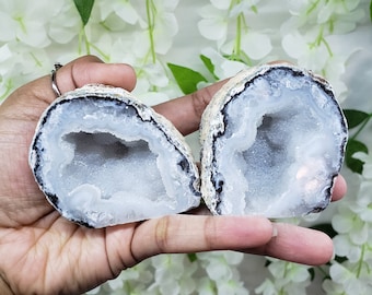 Trancas Geode Pair Cut Base