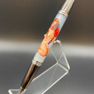 Handcrafted Wall Street Twist Pen, Gilbert Elvgren Pin Up Girl, Gunmetal Black Chrome Hardware