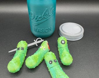 Set of 3D Printed Articulated Pickles with Storage Jar, Fidget Toys, Gag Gift, Desk Pet