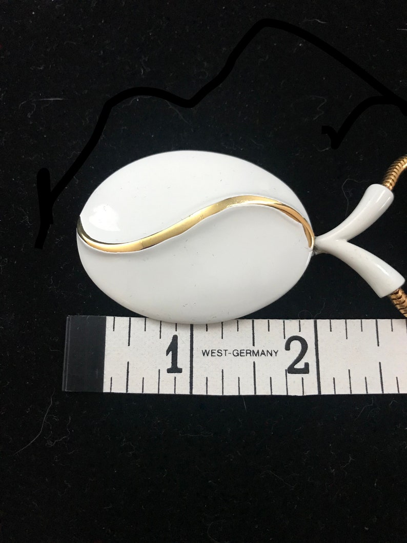 Vintage Long Snake Chain White Enamel Pendant Necklace